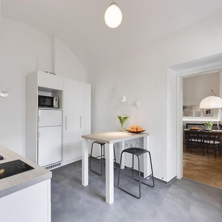 City Center Apartment With Parking Ljubljana Exteriör bild
