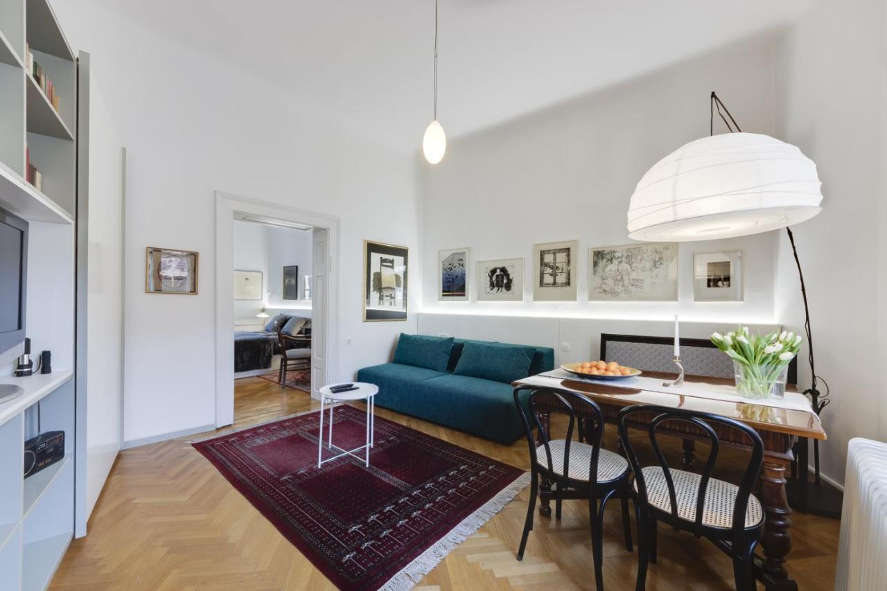 City Center Apartment With Parking Ljubljana Exteriör bild