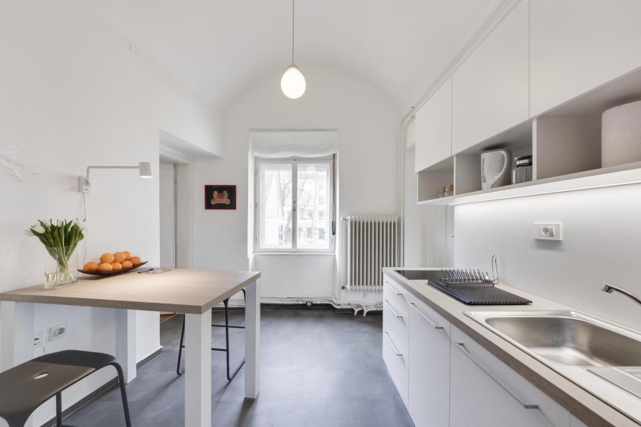 City Center Apartment With Parking Ljubljana Exteriör bild