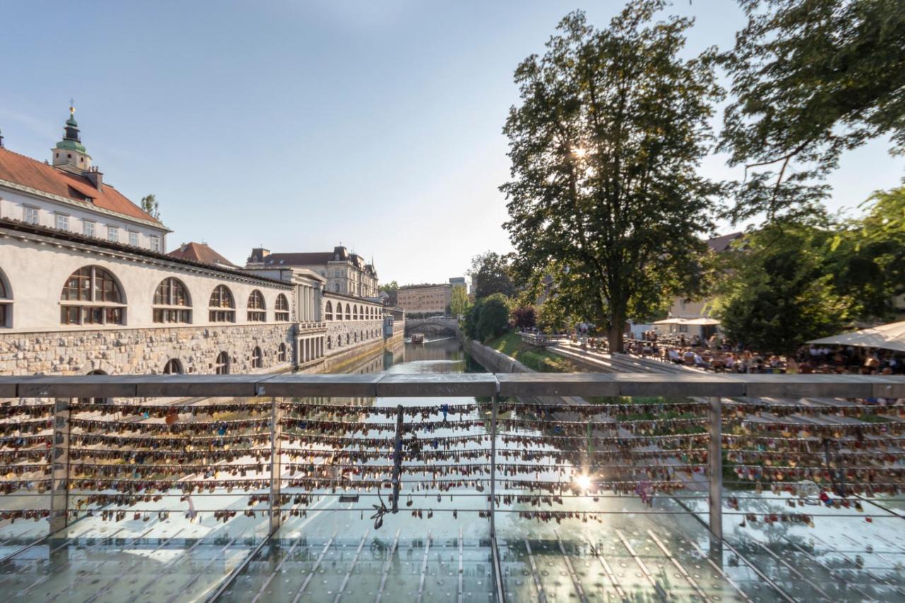 City Center Apartment With Parking Ljubljana Exteriör bild